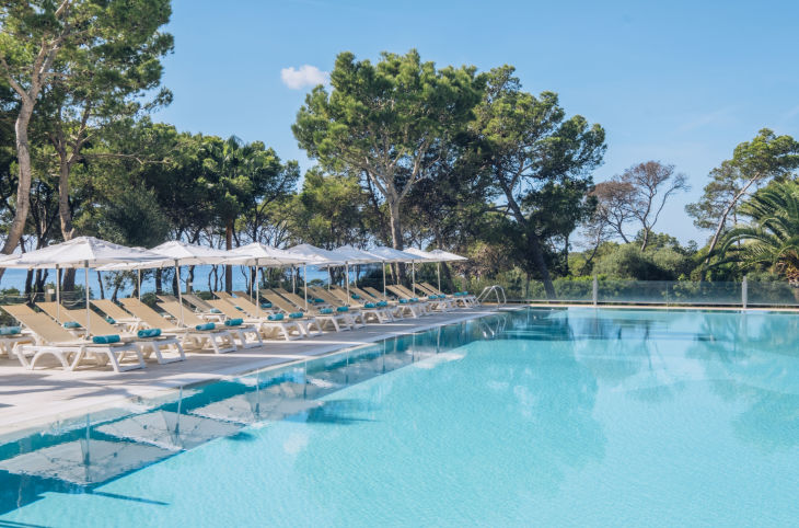 Iberostar Waves Club Cala Barca <div class="m-page-header__rating"><span class="m-page-header__rating--star"></span><span class="m-page-header__rating--star"></span><span class="m-page-header__rating--star"></span><span class="m-page-header__rating--star"></span></div>