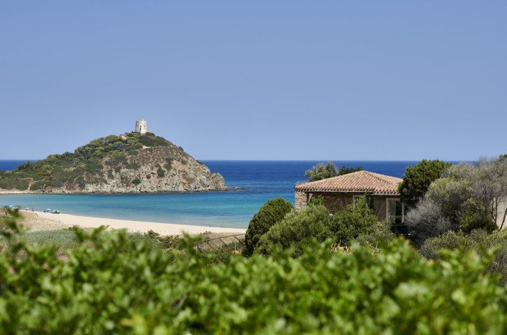 Baia di Chia Resort Sardinia, Curio Collection by Hilton <div class="m-page-header__rating"><span class="m-page-header__rating--star"></span><span class="m-page-header__rating--star"></span><span class="m-page-header__rating--star"></span><span class="m-page-header__rating--star"></span><span class="m-page-header__rating--star"></span></div>