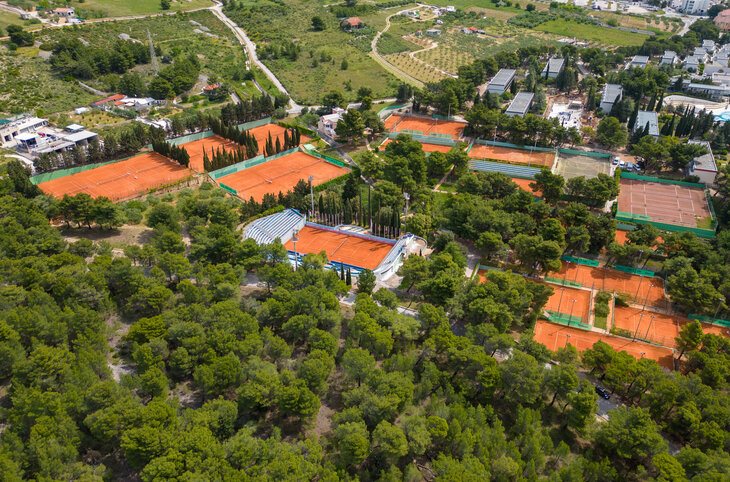 BRETANIDE Sport & Wellness Resort <div class="m-page-header__rating"><span class="m-page-header__rating--star"></span><span class="m-page-header__rating--star"></span><span class="m-page-header__rating--star"></span><span class="m-page-header__rating--star"></span></div>