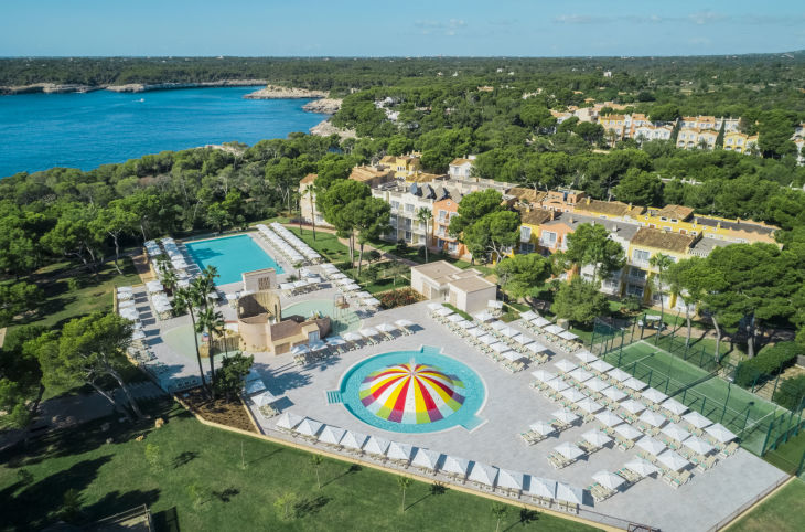 Iberostar Waves Club Cala Barca <div class="m-page-header__rating"><span class="m-page-header__rating--star"></span><span class="m-page-header__rating--star"></span><span class="m-page-header__rating--star"></span><span class="m-page-header__rating--star"></span></div>